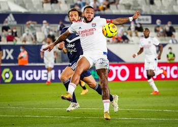 فيديو في الوقت القاتل ليون يتصدر الدوري الفرنسي بثنائية أمام بوردو