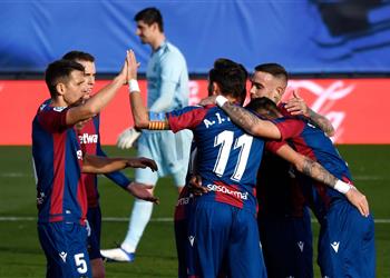 فيديو ريال مدريد يواصل النتائج المتذبذبة ويسقط على ملعبه أمام ليفانتي في الدوري الإسباني