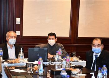 وزير الرياضة ورئيس الاتحاد الدولي لكرة اليد يناقشان تفاصيل ختام كأس العالم