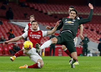 سولشاير يدعم كافاني بعد أدائه أمام آرسنال ستسجل قريب ا