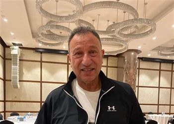 محمود الخطيب يتسلم شهادة فيفا بشأن مشاركة الأهلي السادسة في كأس العالم للأندية