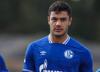 تقارير بالفيديو كاباك يريد الانتقال إلى ليفربول ومدافع آرسنال قد يعوضه