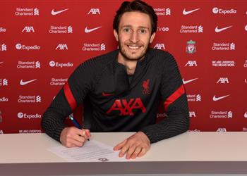 رسمي ا ليفربول يعلن تعاقده مع مدافع بريستون نورث