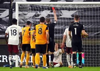 فيديو طرد ديفيد لويز في مباراة آرسنال وولفرهامبتون