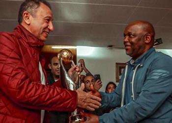 موسيماني الخطيب أسطورة مثل كيني دالجليش في ليفربول