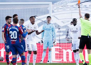 ريال مدريد يتلقى صدمة قبل مباراة هويسكا في الدوري الإسباني