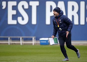 بوتشيتينو يثير الشكوك بشأن جاهزية نيمار أمام مارسيليا ويؤكد غياب نافاس