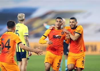 فيديو مصطفى محمد يسجل هدف جالطة سراي في فناربخشة بالدوري التركي