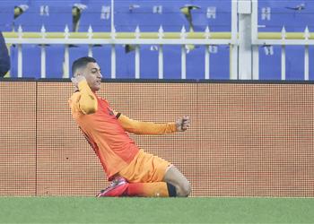 لاعب تركي سابق لو كان فناربخشة ضم مصطفى محمد لتوج بالدوري بشكل مريح