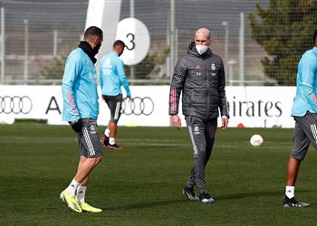 أزمة دفاعية لـ زيدان ثلاثي ريال مدريد يخضع لفحص طبي قبل مباراة خيتافي