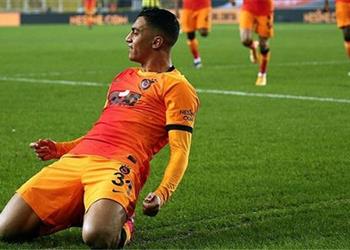 صحيفة إماراتية عن مصطفى محمد البلدوزر العنيد يأمل تكرار تجربة الملهم صلاح