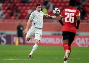 ليفاندوفسكي شعرنا بالإجهاد أمام الأهلي ويجب صناعة فرص أكثر في نهائي مونديال الأندية