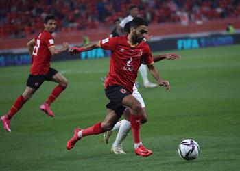 فيفا يحرم الأهلي من مشاركة كهربا وحسين الشحات أمام بالميراس في مونديال الأندية