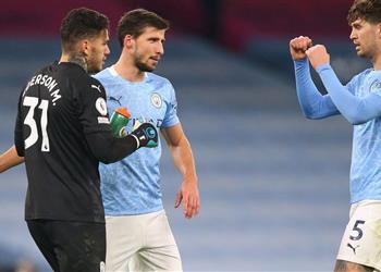 بعد تألقه هذا الموسم مانشستر سيتي يستعد لتجديد عقد ستونز