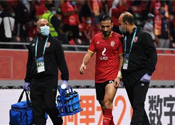 الأهلي يعلن مدة غياب علي معلول بعد إصابته أمام بايرن ميونخ
