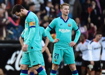 تشكيل برشلونة أمام ديبورتيفو ألافيس دي يونج في الدفاع وكومان يستعين بـ موريبا