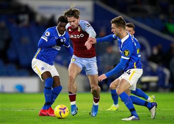 فيديو تريزيجيه والمحمدي يشاركان في تعادل أستون فيلا سلبي ا مع برايتون