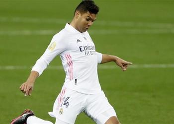 ماركا تكشف موقف ريال مدريد الصارم من رحيل كاسيميرو