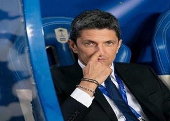 الهلال السعودي ي علن إقالة مديره الفني لوشيسكو ويكشف عن بديله