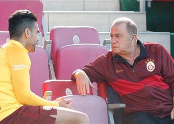 مع تألق مصطفى محمد صحيفة تركية أزمة بين فالكاو وتريم في جالطة سراي