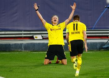 فيديو هالاند يتألق ويقود دورتموند لريمونتادا على إشبيلية بثلاثية في دوري الأبطال