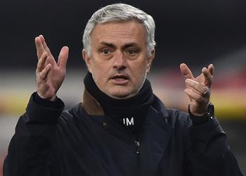 مورينيو ي شيد بثنائي توتنهام بعد الفوز على فولفسبرجر