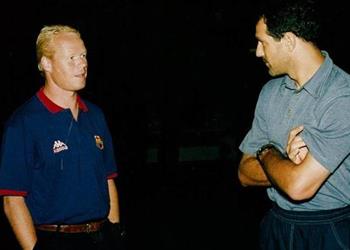 مستشهد ا بخلافاته مع كومان حارس برشلونة السابق يعلق على أزمة بيكيه وجريزمان