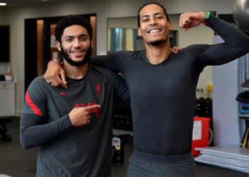 صور أخبار سارة في ليفربول بشأن فان دايك وجوميز