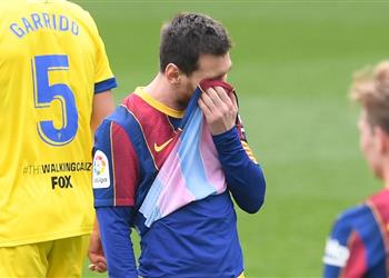 فيديو برشلونة يتعادل أمام قادش ويفشل في استغلال تعثر أتلتيكو مدريد