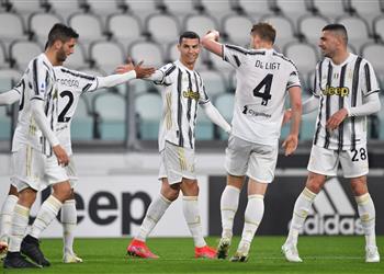 فيديو كريستيانو رونالدو يسجل هدفين لـ يوفنتوس أمام كروتوني