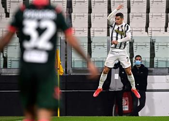 بهدفيه أمام كروتوني رونالدو يدخل تاريخ يوفنتوس ويحقق إنجاز ا في الدوري الإيطالي