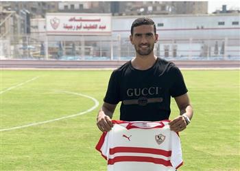 محمد عواد ينفي إهانة قميص الزمالك ويتوجه بطلب للجماهير