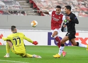 أوباميانج بعد فوز آرسنال على بنفيكا أظهرنا شخصيتنا وسعداء بالتأهل