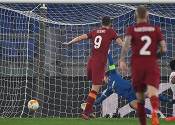 فيديو روما يهزم سبورتنج براجا بثلاثية ويحسم تأهله لثمن نهائي الدوري الأوروبي