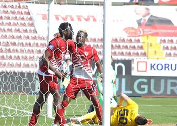 أنقرة جوجو يخسر برباعية أمام هاتاي سبور في غياب بادجي ومشاركة جيرالدو