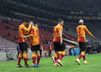 مدرب جالطة سراي طلبت معرفة لقب مصطفى محمد بعد هدفيه أمام أرضروم وسعيد من أجله