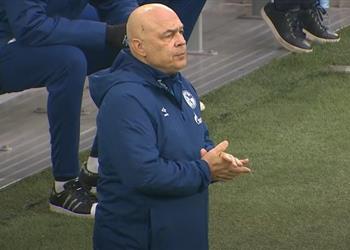 شالكة يرضخ للاعبيه ويقرر إقالة جروس بعد خماسية شتوتجارت