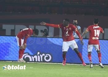 بالفيديو في الـ 90 أجاي يقود الأهلي لفوز قاتل أمام طلائع الجيش بالدوري