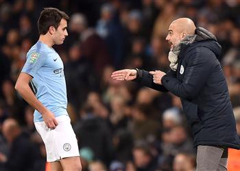 جوارديولا يؤكد جارسيا سيغادر مانشستر سيتي إلى برشلونة