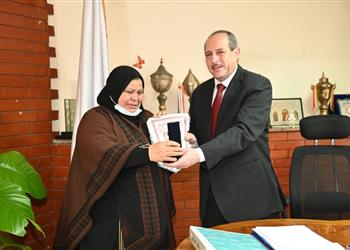 الزمالك دعونا سوزان قنديل لحضور مباراة الترجي من المقصورة