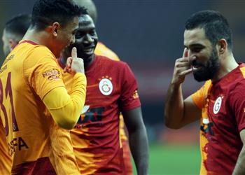 مصطفى محمد ضمن التشكيل المثالي للجولة 27 من الدوري التركي