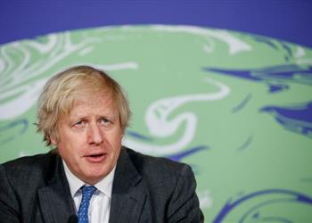 جونسون يتعهد بتمويل ضخم لاستضافة بريطانيا مونديال 2030
