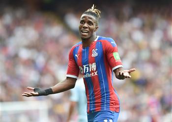 مدرب كريستال بالاس يثير التكهنات حول مشاركة زاها أمام مانشستر يونايتد