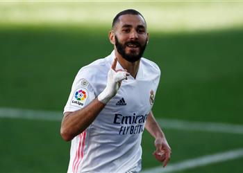 بنزيما يقترب من المشاركة في مباراة ريال مدريد وأتلتيكو بـ الديربي