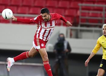 بمشاركة كوكا أولمبياكوس يتأهل لنصف نهائي كأس اليونان رغم التعادل مع أريس