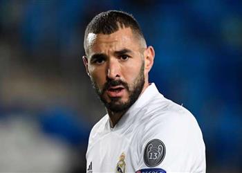 زيدان يوضح موقف بنزيما من المشاركة في مباراة ريال مدريد وأتلتيكو مدريد