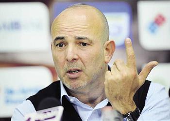 مجموعة الأهلي المريخ السوداني يعلن إقالة المدير الفني بعد التعادل أمام سيمبا التنزاني