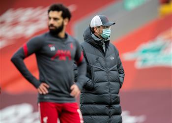 أسطورة آرسنال كلوب لا يؤدي عمله وفقد شخصيته وعلى ليفربول بيع محمد صلاح لتغيير الفريق