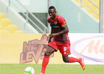 تقارير الزمالك ضمن المهتمين بالتعاقد مع مهاجم أشانتي كوتوكو