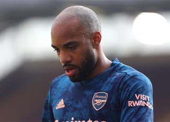 لاكازيت يعرض خدماته على برشلونة ويوفنتوس